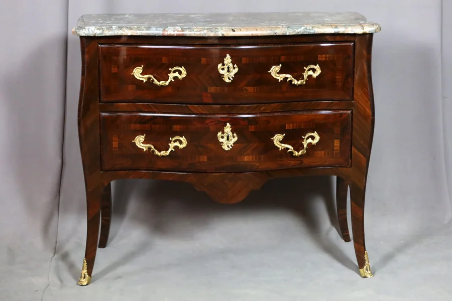 Commode Sauteuse XVIII