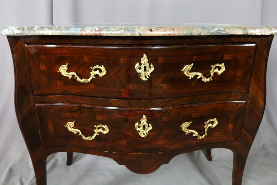 Commode Sauteuse XVIII