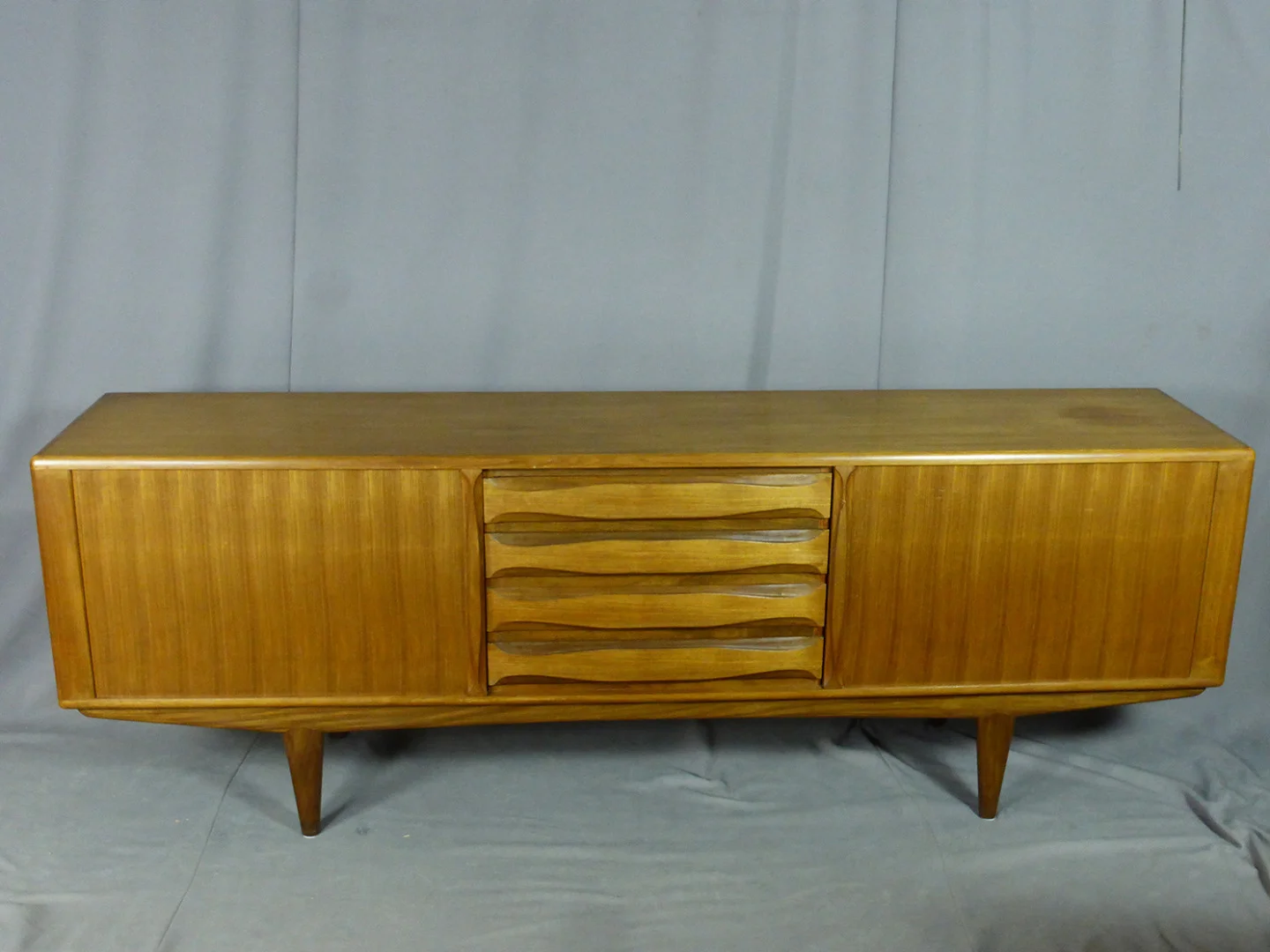VINTAGE SIDEBOARD