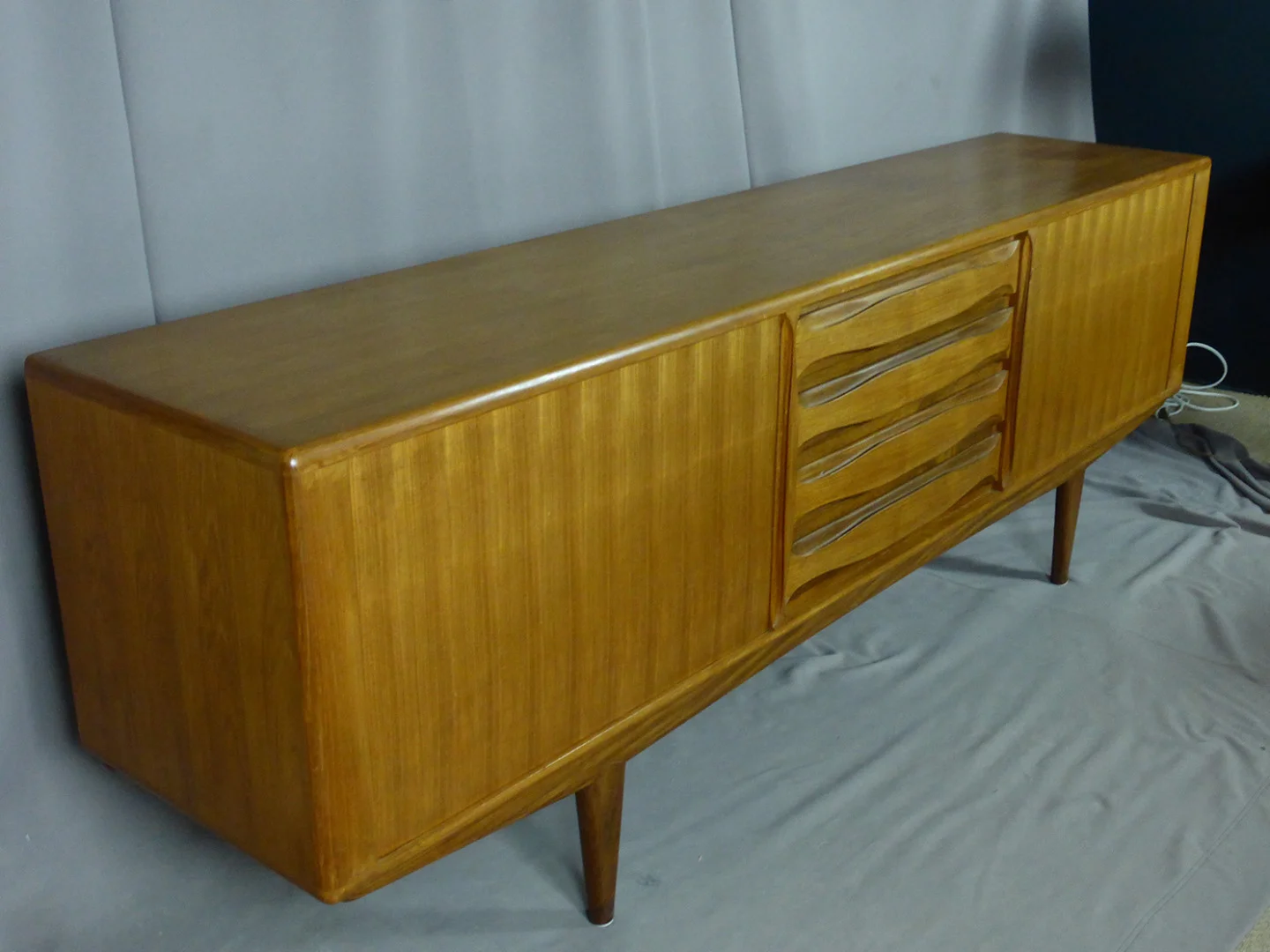 VINTAGE SIDEBOARD