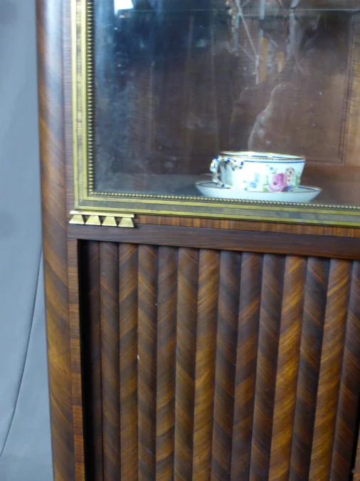 Vitrine Style Louis XVI en marqueterie