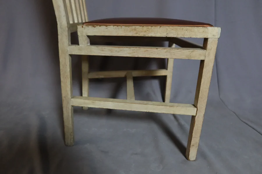 VINTAGE CHAIRS