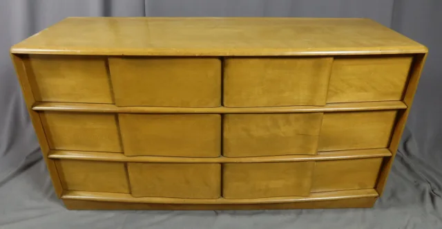 VINTAGE CHEST OF DRAWERS