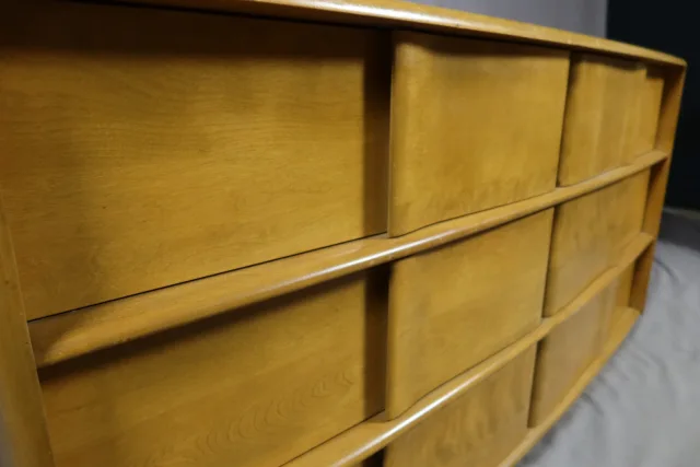 VINTAGE CHEST OF DRAWERS