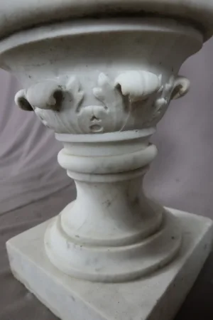 Paire De vases Médicis En Marbre
