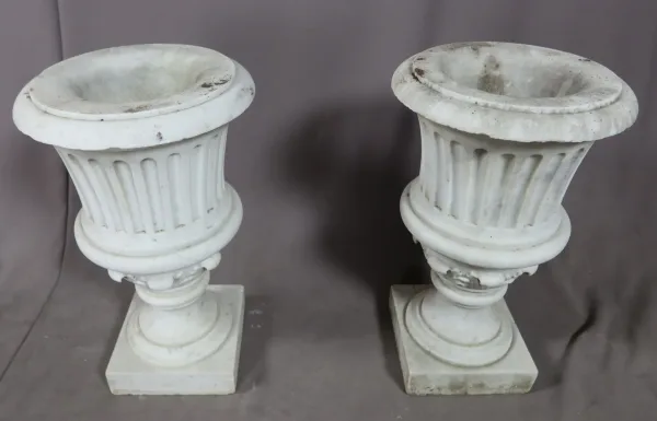 Paire De vases Médicis En Marbre