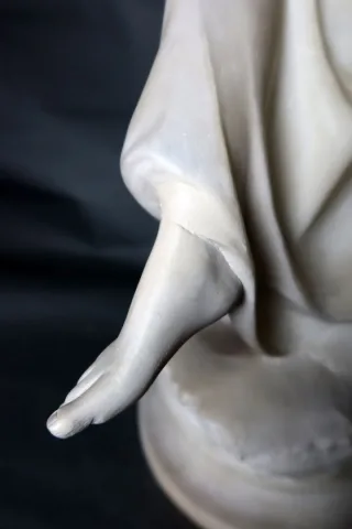 アラバスターの彫刻