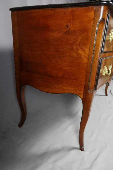 Commode Sauteuse XVIII En Noyer