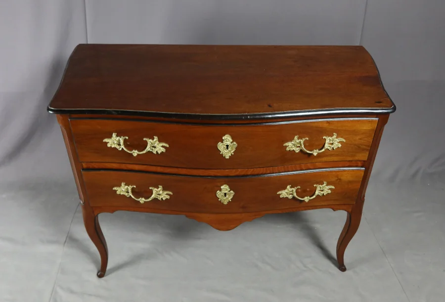 Commode Sauteuse XVIII En Noyer