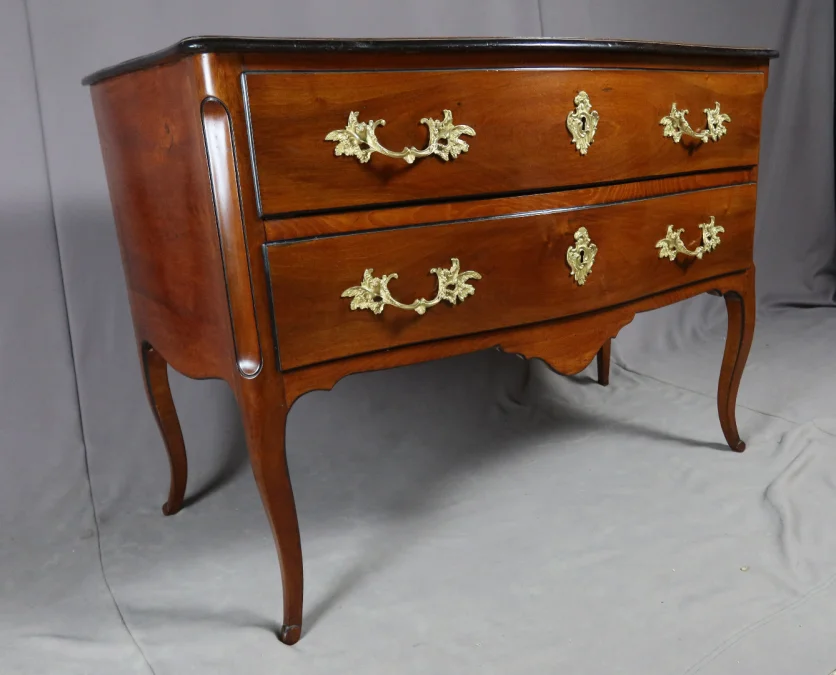 Commode Sauteuse XVIII En Noyer