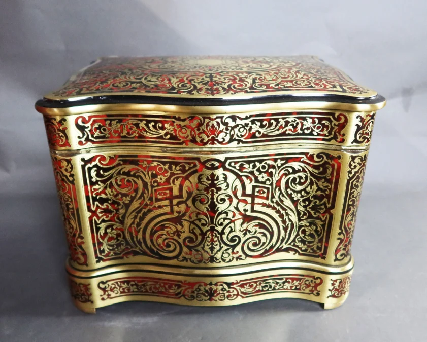 KASTEN FÜR BOULLE-DEKANTER