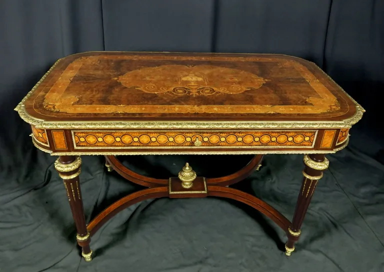 19e EEUWSE SCHRIJFTAFEL