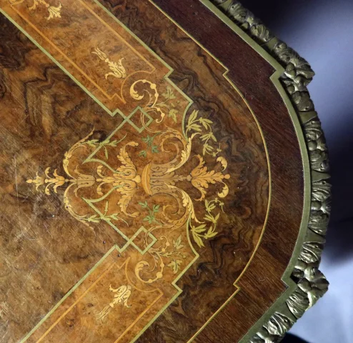 Table Bureau XIX