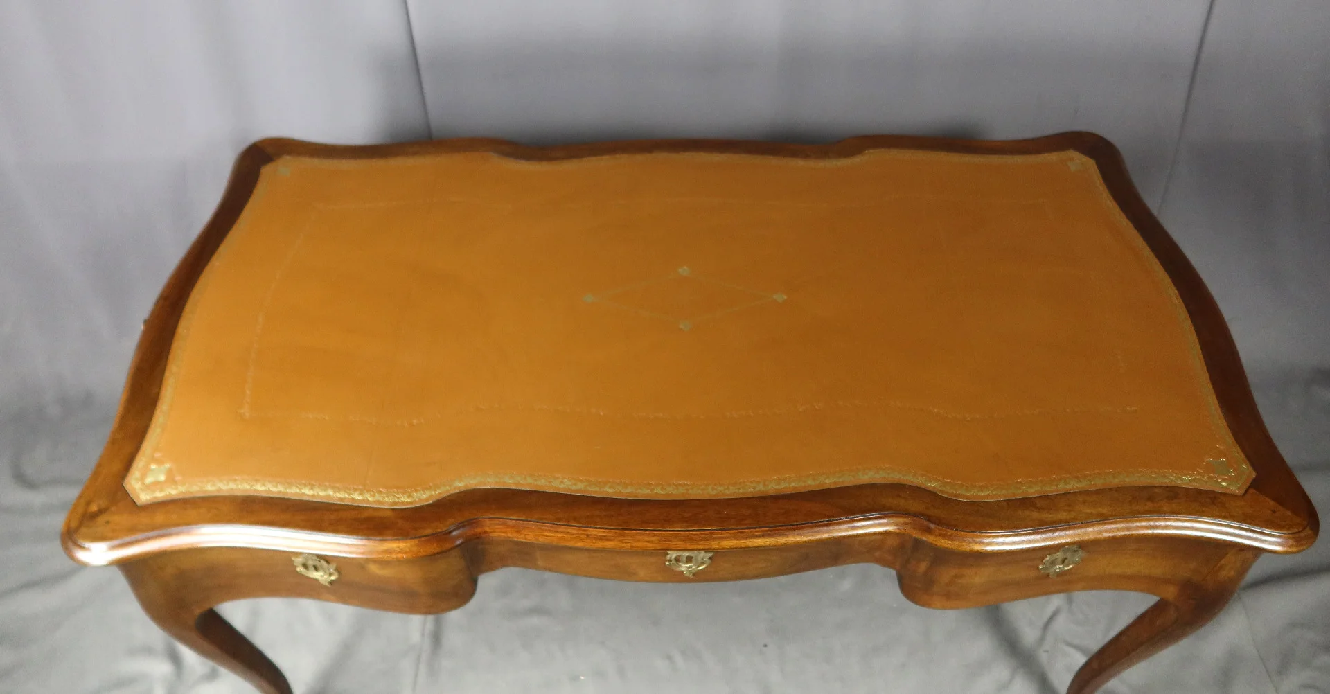 SCRIVANIA IN STILE LOUIS XV