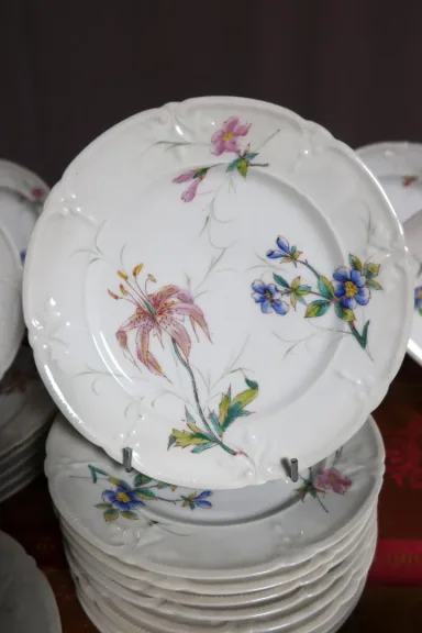 Service De Table En Porcelaine 57 Pièces Maison Pouyat Limoges XIX