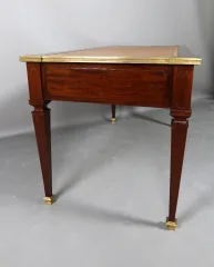 ESCRITORIO ESTILO LUIS XVI