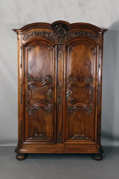 Armoire Lyonnaise XVIIIème Siècle