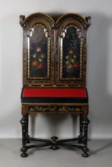 BLACK CABINET