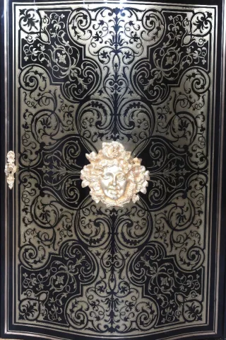 БУФЕТ В БУЛЬ МАРКЕТРИ