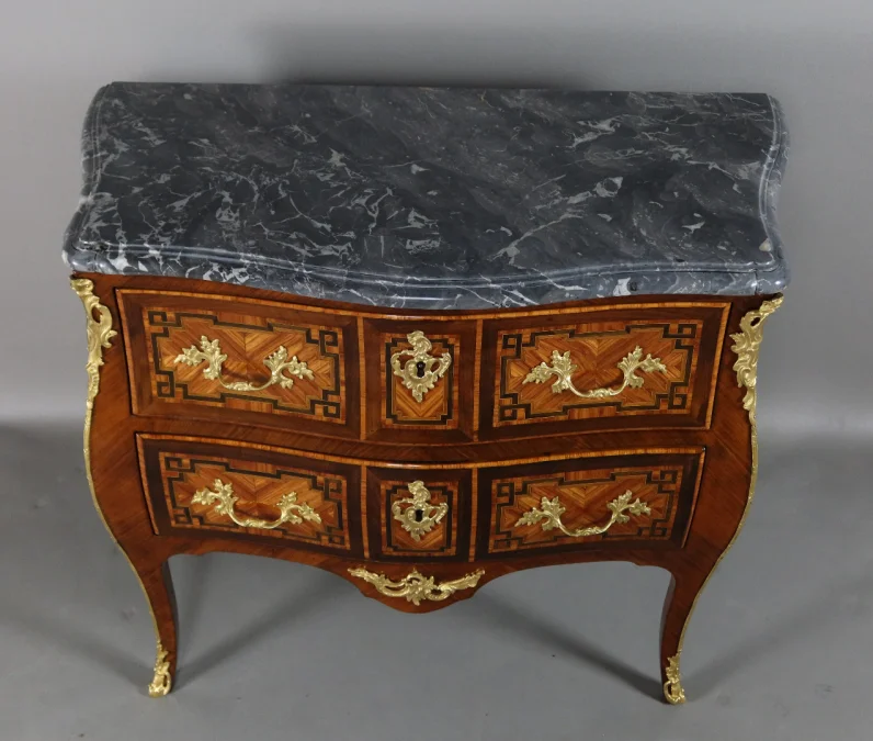 Commode Sauteuse XVIII ème Siècle
