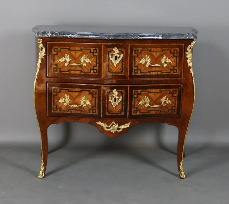 Commode Sauteuse XVIII ème Siècle