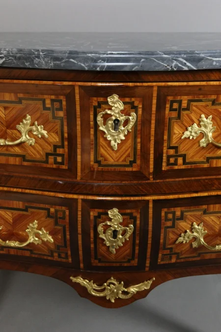Commode Sauteuse XVIII ème Siècle