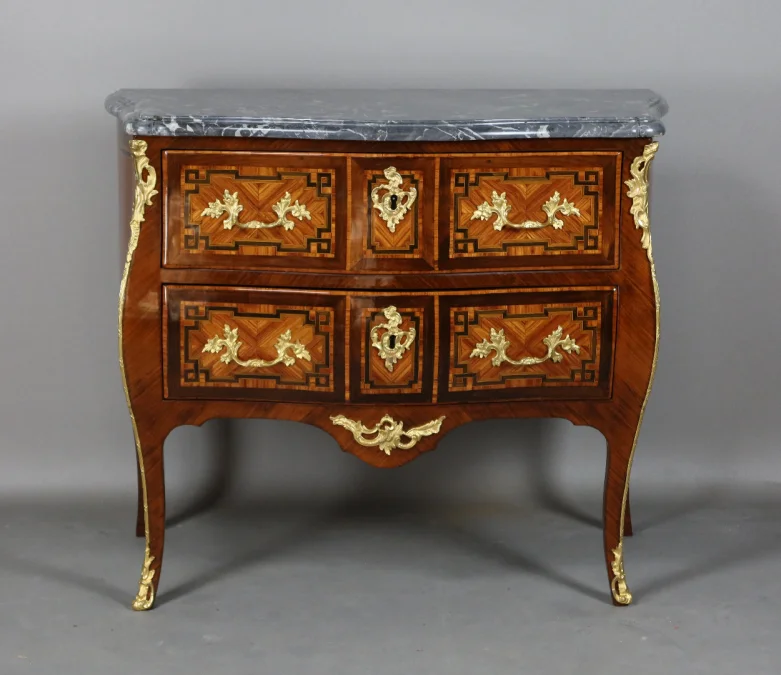 Commode Sauteuse XVIII ème Siècle
