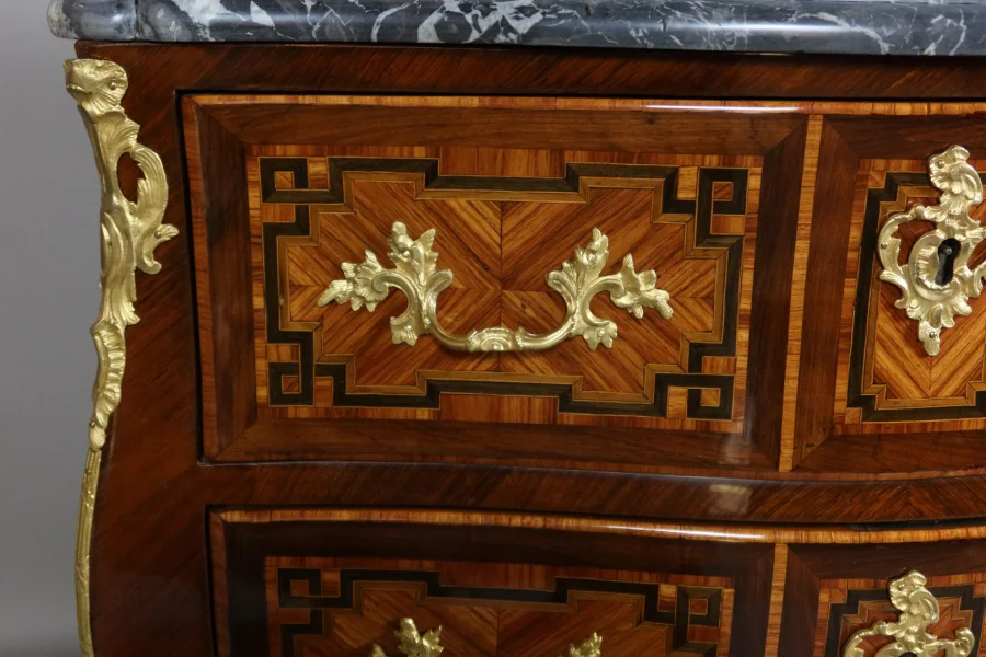 Commode Sauteuse XVIII ème Siècle
