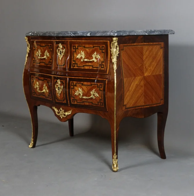 Commode Sauteuse XVIII ème Siècle