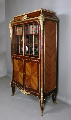 Bibliothèque Style Louis XV