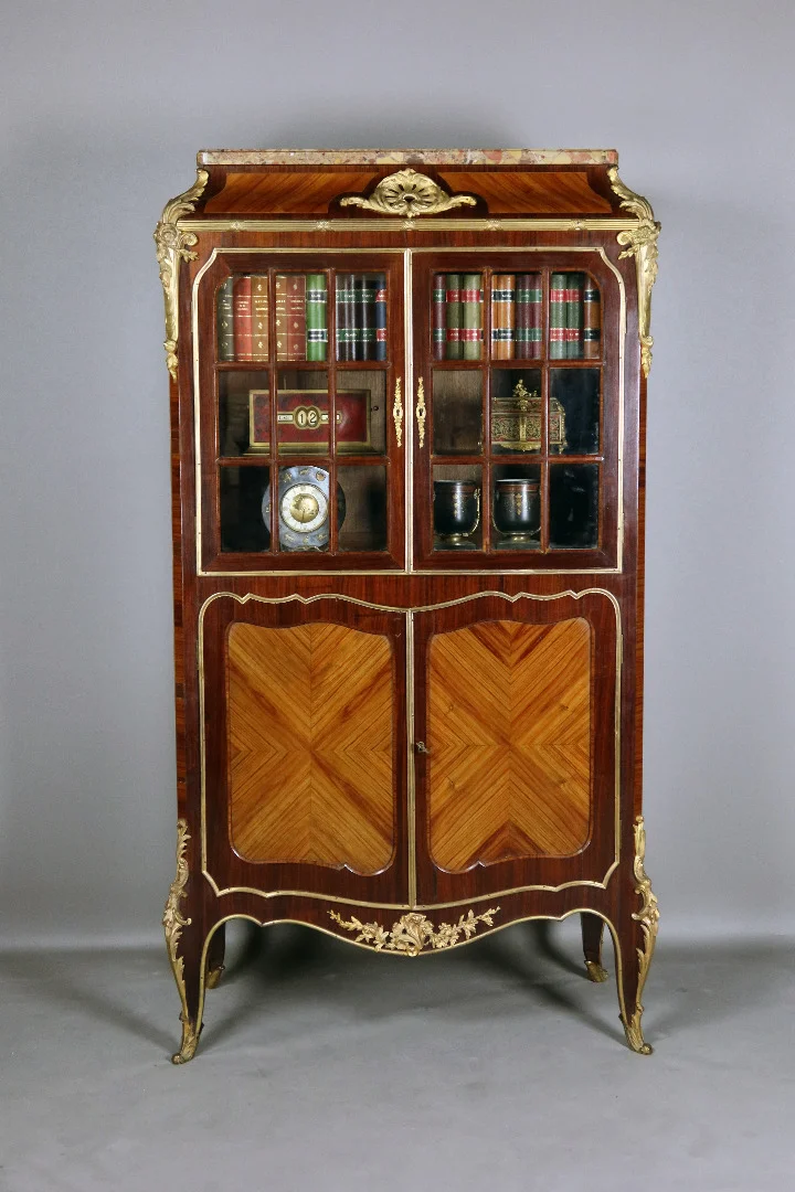 Bibliothèque Style Louis XV