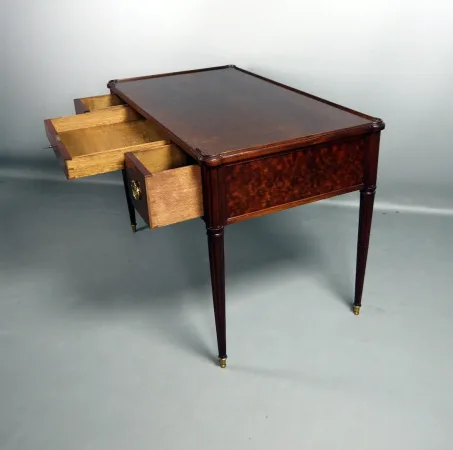 Bureau Louis XVI En Acajou Moucheté