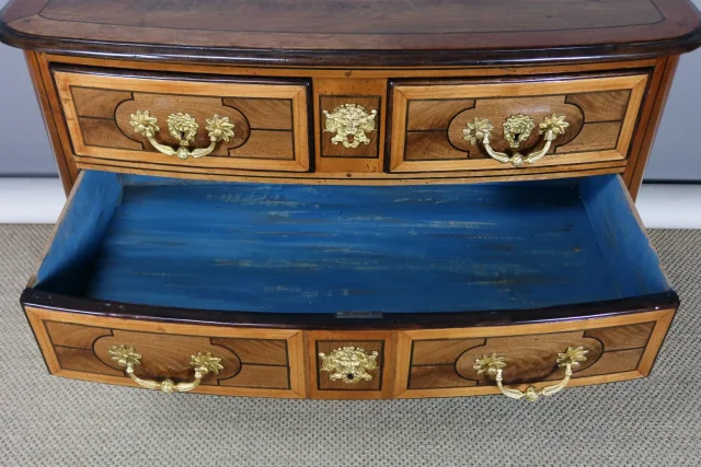 CASSETTIERA IN STILE LOUIS XIV