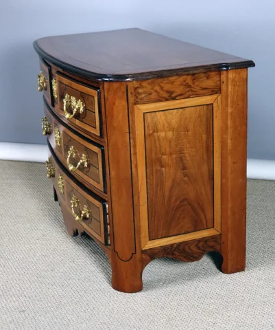 CASSETTIERA IN STILE LOUIS XIV