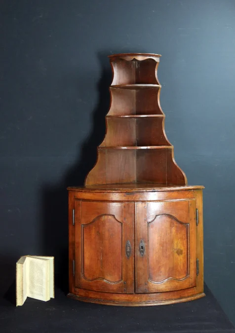 EIGHTEENTH CENTURY CORNER CUPBOARD