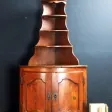Encoignure En Noyer XVIII
