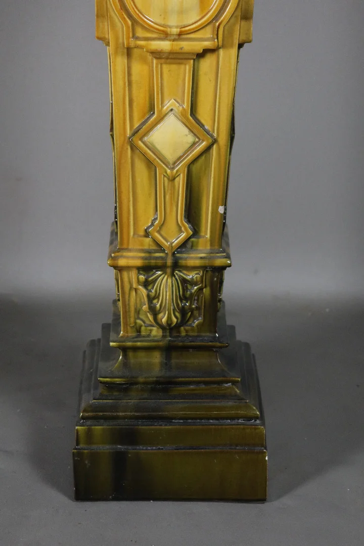 FAIENCE STAND