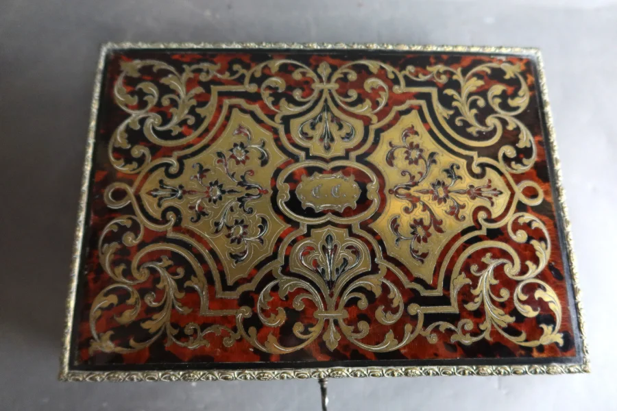 BOULLE MARQUETRY BOX signiert Alphonse Giroux