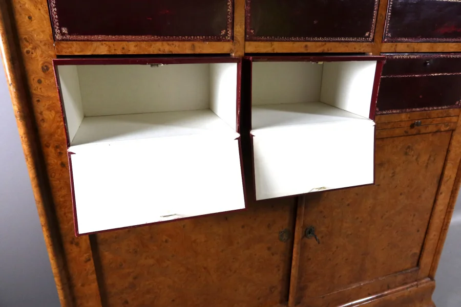 CARTONNIER-SCHRANK