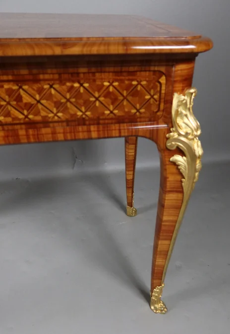 SCHREIBTISCH AUS DER ZEIT NAPOLEON III