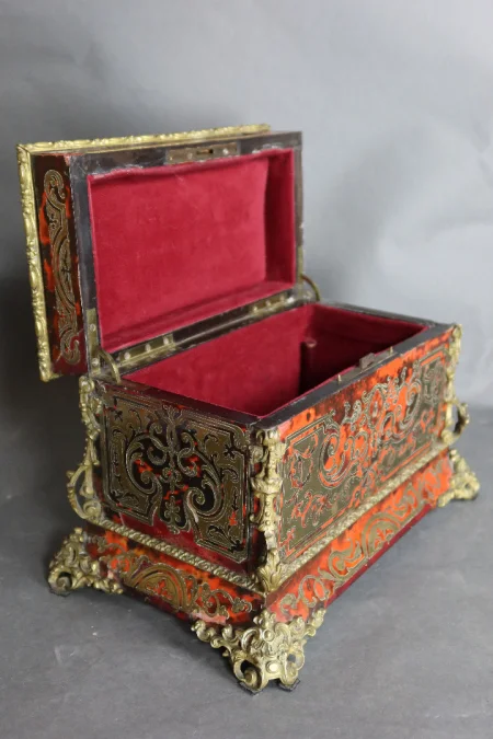 Spieluhr mit Boulle-Intarsien