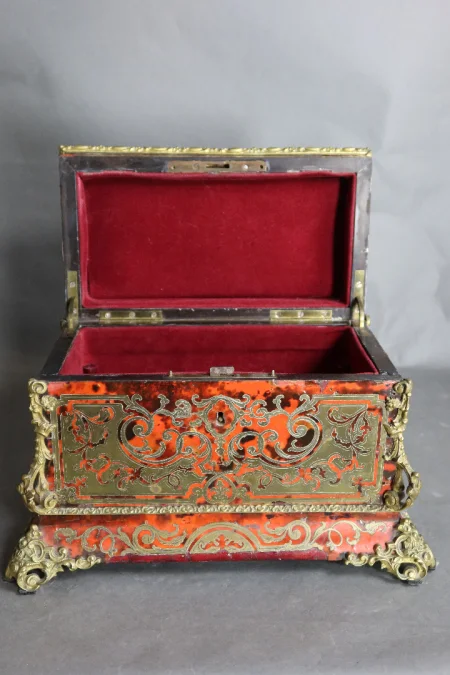 Spieluhr mit Boulle-Intarsien