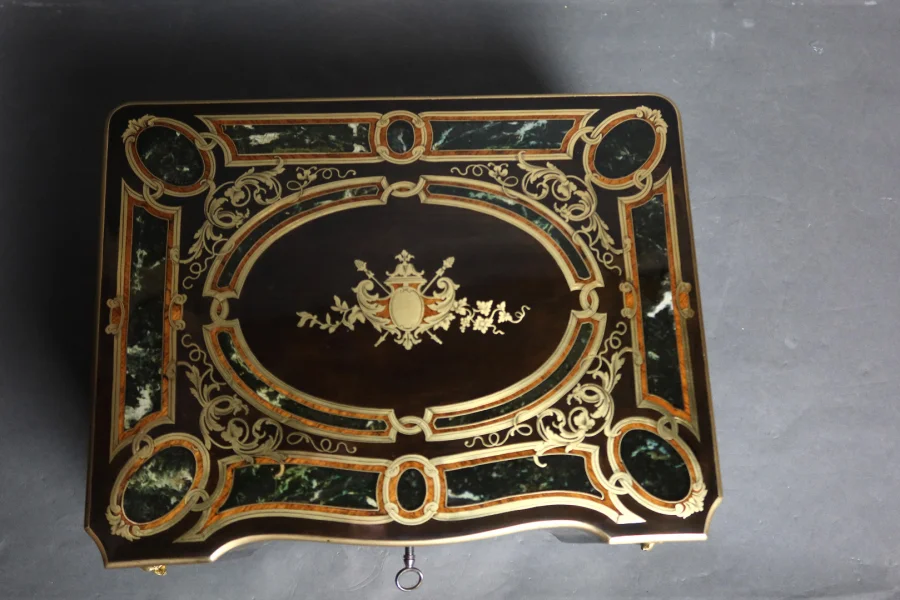 SCHMUCKKASTEN AUS DER NAPOLEON-III-ZEIT
