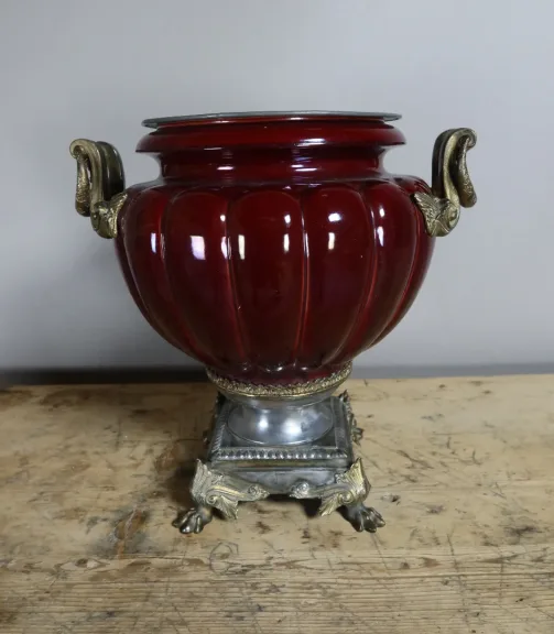 Cache pot en faîence XIX