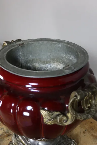 Cache pot en faîence XIX
