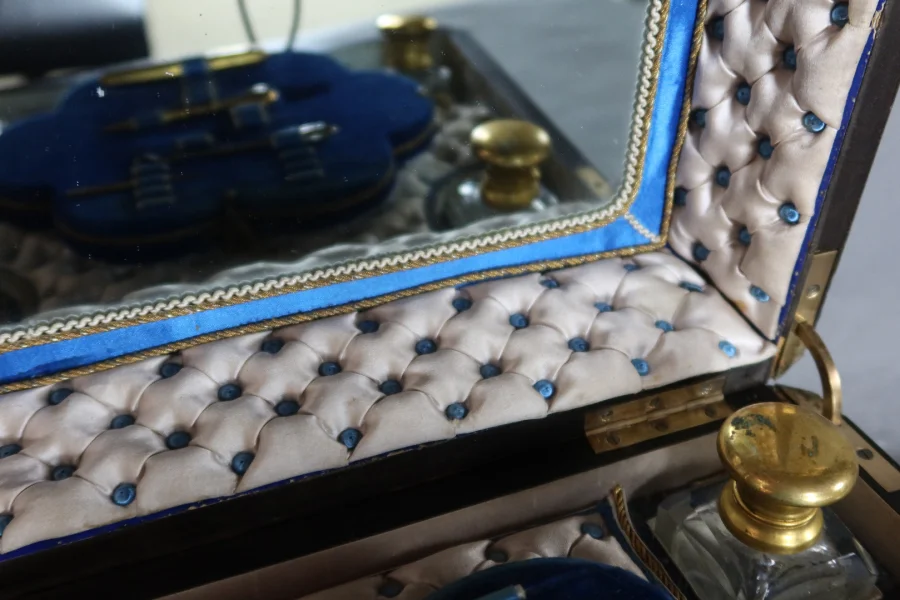 BOX AUS DER ZEIT VON NAPOLEON III