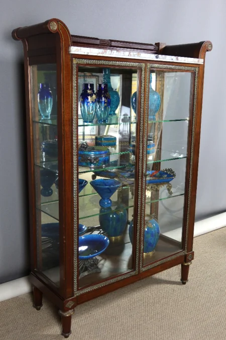 DISPLAY CABINET