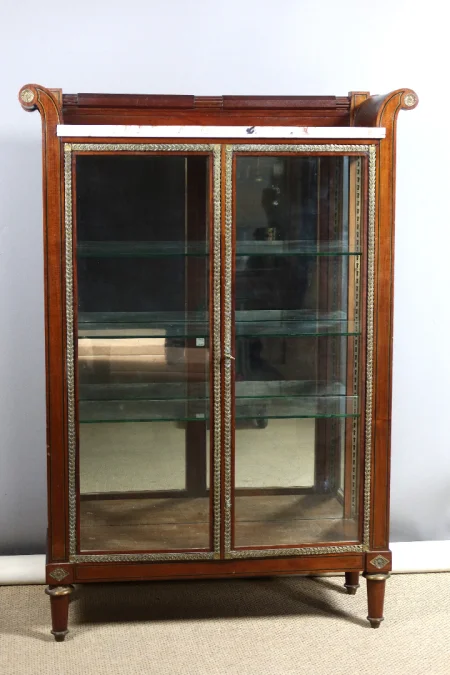 DISPLAY CABINET