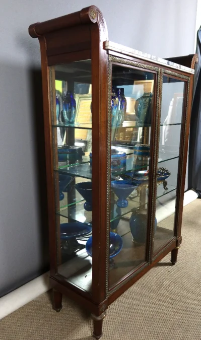 DISPLAY CABINET