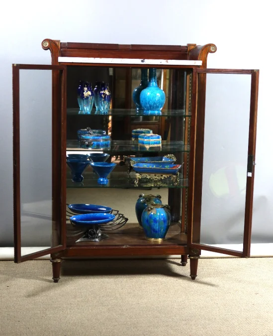 DISPLAY CABINET